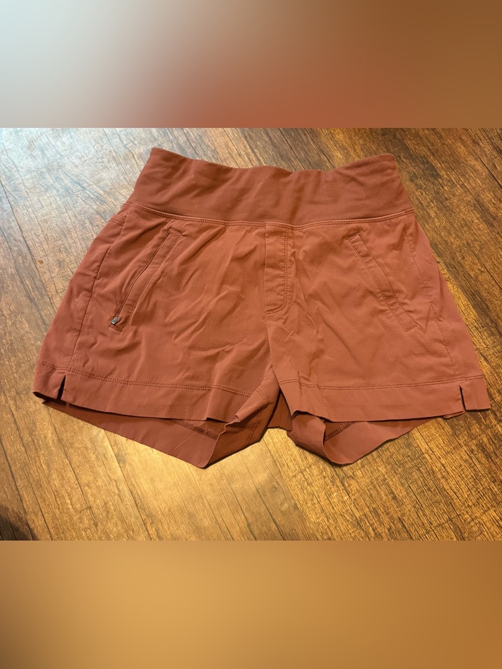 Athleta Women's Rust Active Pull-On Shorts